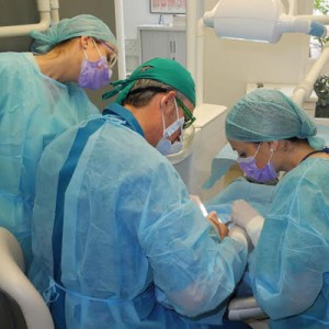 Cirugia bucal en Valencia